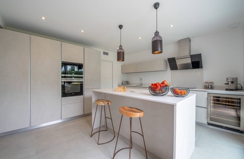 Cote d'Azur- French Riviera Villa | Villa on foot from Tahiti Plage