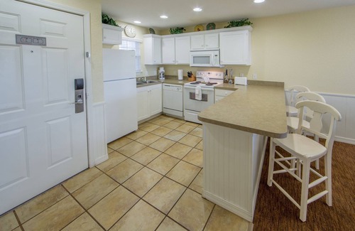 Clarkesville Villa | Villa on the Golf Course