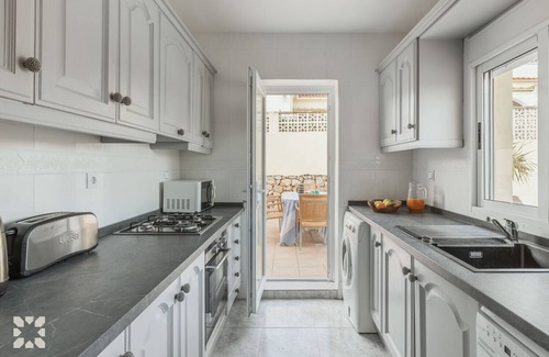 Pinar del Advocat Villa | Villa PALMS by Abahana Villas
