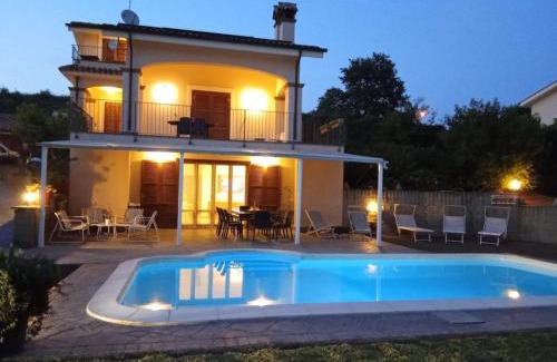 Trevignano Romano Villa | Villa Panorama Pool & Garden