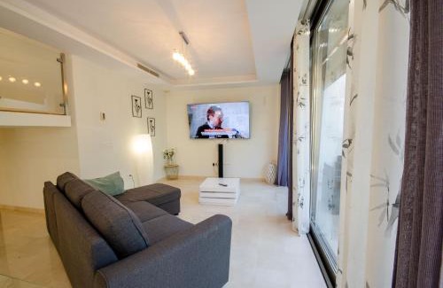Villajoyosa Villa | VILLA PARADISE BEACH