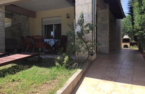Polichrono Villa | Villa Paradise