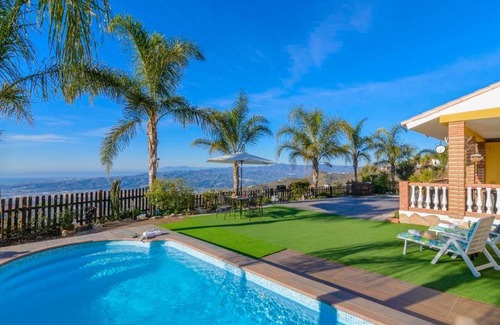 Arenas Villa | Villa Paraiso Arenas by Ruralidays