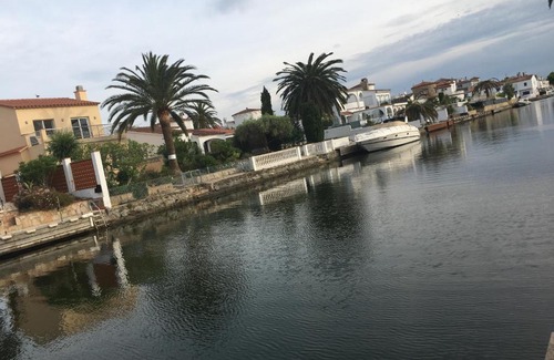 Empuriabrava Villa | villa paraiso