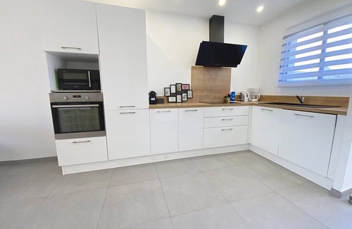 Montblanc Villa | Villa perfect for family holidays with swimming pool and 15 min from Cap d'Agde