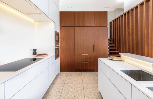 Witte Burg Villa | Villa Picasso - Lux Living