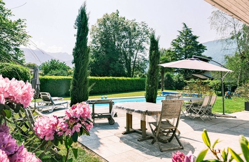 Saint-Jorioz House | Villa Piscine et Cuisine D'été 600 M du Lac et 2mn Piste Cyclabe