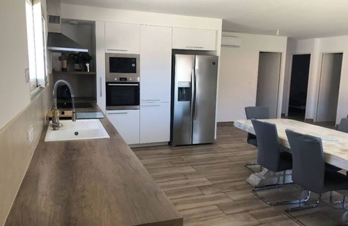 Passa House | Villa Plain Pied Avec Piscine