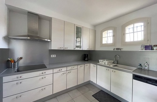 Eyragues House | Villa Pour 8 Personnes Avec Piscine à Eyragues Proche St Rémy de Provence