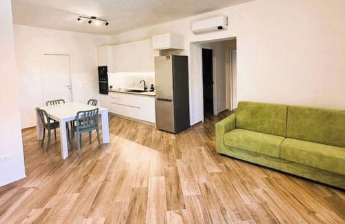 Lu Bagnu Villa | 🏡 Villa Priscila - Stylish Stay 200m from the beach