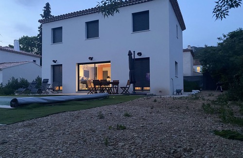 Gemenos Villa | Villa Provençale Neuve Avec Piscine