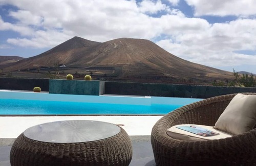 Uga Villa | Villa Rayito. Modern and spacious Villa, heated pool and beautiful views