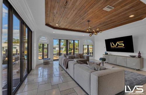 Delray Beach Shores House | Villa Rhodes Palatial Waterfront Beach Estate