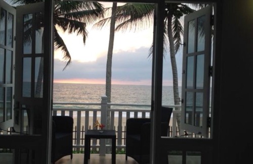 Hikkaduwa Villa | Villa Riina. The best you can get in Sri Lanka ! Private luxury beach villa !