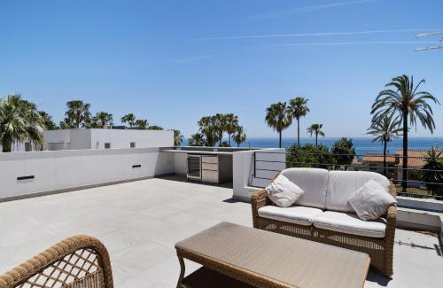 Golden Mile Villa | Villa Rio Verde beachfront
