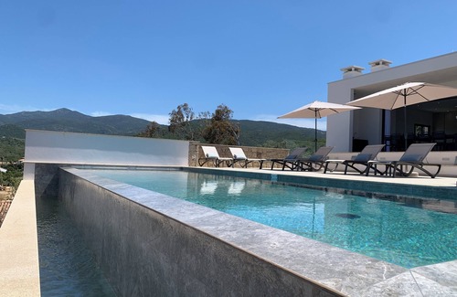 Pietrosella Villa | Villa Rivoli - Domaine Napoleon Corsica vue mer Exceptionnelle Grande Piscine
