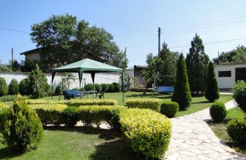 Trakata Villa | Villa Rosmart