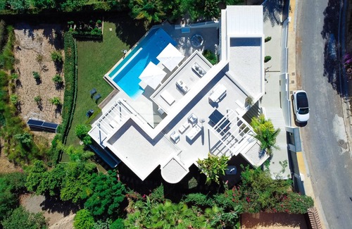 Marbella Villa | Villa Royale - Modern Luxury 5 bedroom Villa in Rio Real