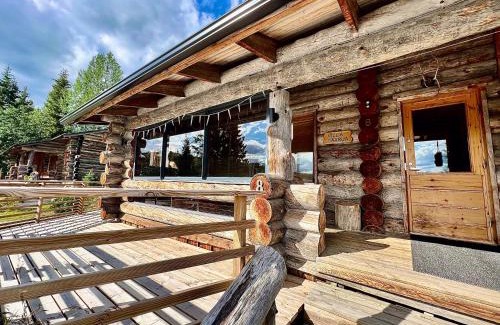 Rukatunturi Villa | Villa Saarua by the Slopes Ski in, Family & Bike Park, hike trails, National Park, WiFi - Lapland Villas