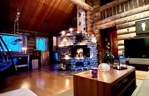 Rukatunturi Villa | Villa Saarua by the Slopes Ski in, Family & Bike Park, hike trails, National Park, WiFi - Lapland Villas