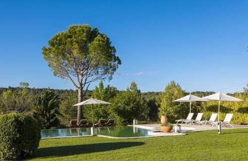 Beaurecueil House | Villa Sainte Victoire – A superb villa – Sleeps 10