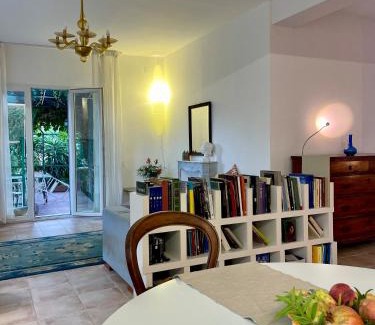 Sant'Onofrio House | Villa Salina - Vicina al mare con giardino privato