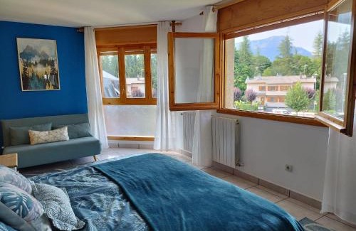 Jaca House | Villa San Lure Jaca