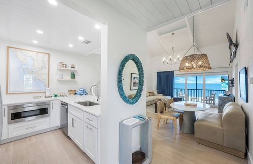 Sanibel Condo | VILLA SANIBEL 1E - Closest Villa Sanibel Condo to the Beach!