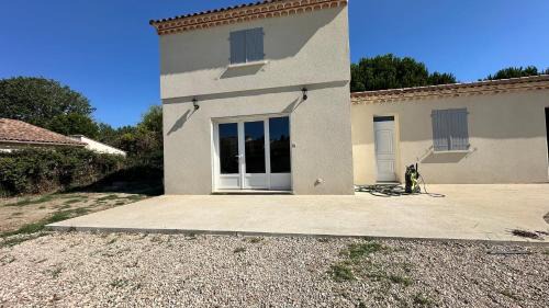 Tarascon Villa | Villa Sarde, villa entière avec parking