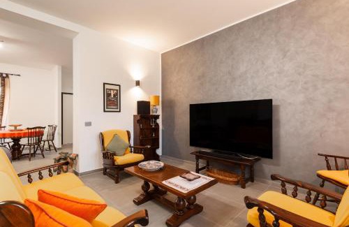 Zona XXXIII Acilia Sud Apartment | Villa Scini by Rentbeat