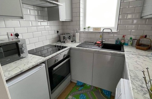 Corton Villa | Villa sea view 3-bed heated pool eat bar kids park