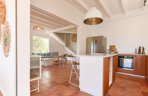 Saint-Louis Villa | Villa · Seafront · Pool & ocean view