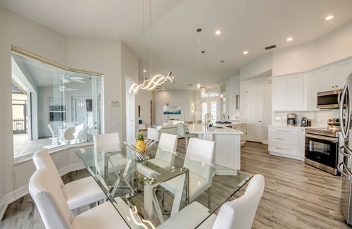 Eight Lakes House | Villa Seascape - newly renovated at 8 Lakes, Pool & Spa