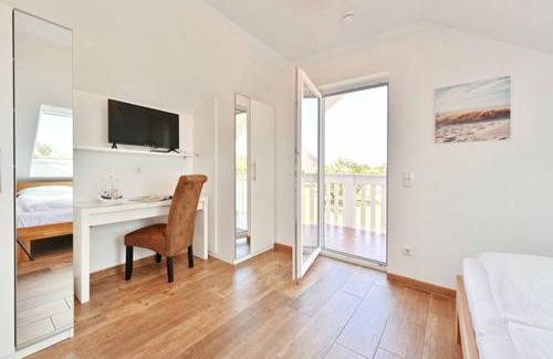 Trent House | Villa Seeadler