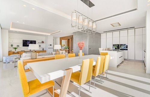 New Golden Mile Villa | Villa Serena