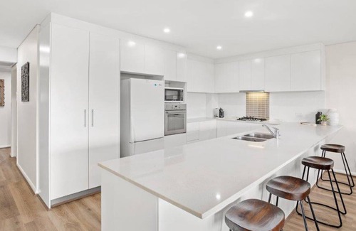 Fingal Bay Apartment | Villa Serene 3, 6-10 Market Street - Surfside Apartments WiFi, water views, Air Con, Pool