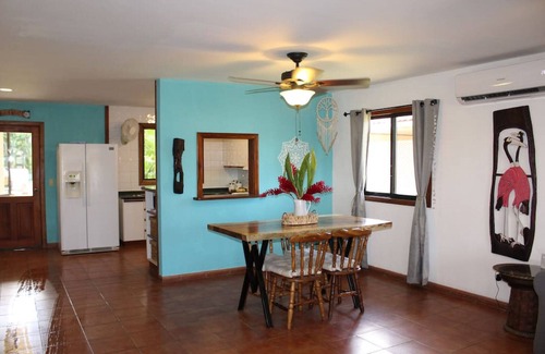 Tambor House | Villa Serenidad large home by ocean, Los Delfines