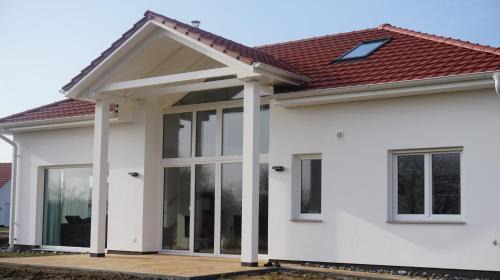 Trent House | Villa Silbermöwe