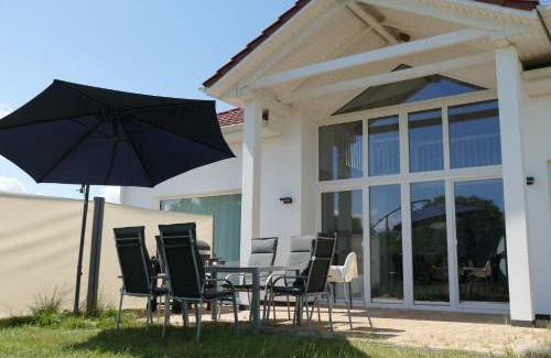 Trent House | Villa Silbermöwe
