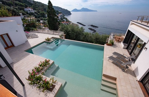 Massa Lubrense Villa | Villa Silvana-AmalfiCoast Panoramic villa with large garden and swimmingpool