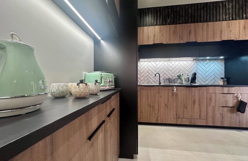 Brive-la-Gaillarde House | Villa Sirey & SPA - Design - Centre-ville - Jacuzzi & Sauna