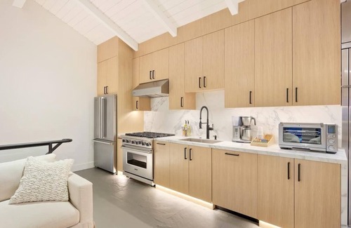Eastern Malibu House | Villa Sole by Stay Awhile Villas
