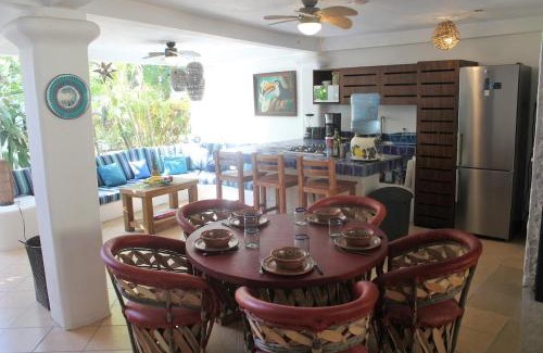 North End House | Villa Sophie 3BR3BA Beachfront Terrace Heated Pool New Listing