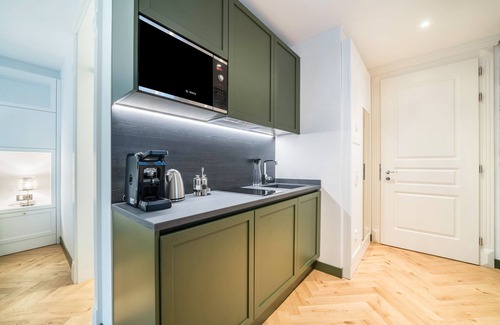 Merano Apartment | Villa Steiner 1 - Silverstone - One-room flat with south-facing balcony, air conditioning and W-Lan
