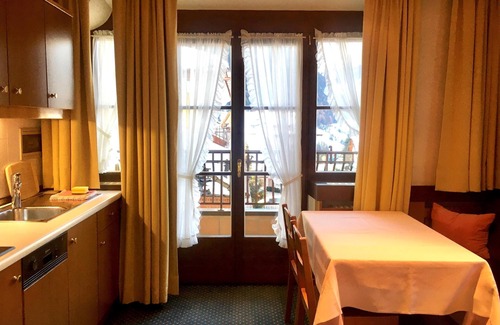 Ortisei Apartment | "Villa Stella Apartment N 60" near the ski lifts with Wi-Fi, balcony and garden
