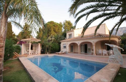Denia Villa | Villa Steps from the Sea, cleaning included