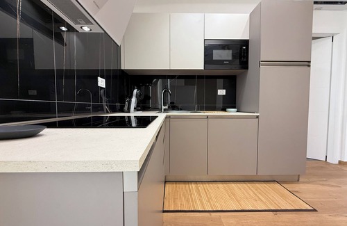 Isolotto Apartment | [Villa Strozzi]-Modern Apartment