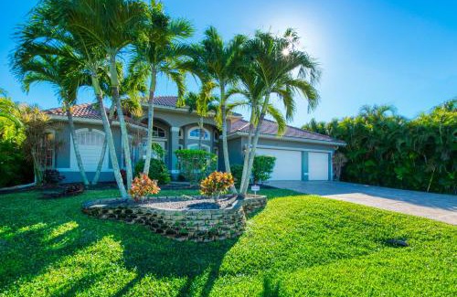 Pelican Villa | VILLA SUENO AMERICANO - 3 BEDS - 3 BATHS - 6 GUESTS - GULF ACCESS & POOL/SPA - INCL.10%OFF BOAT RENTAL