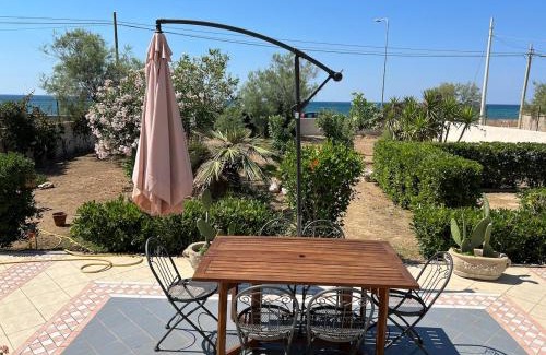 Marina di Lizzano Villa | Villa sul mare con parcheggio privato - BuganVilla