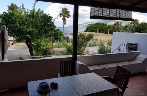 Santa Marina Salina Apartment | Villa sul Porto di Salina isole Eolie
